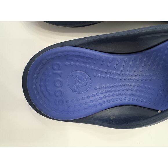 Crocs Blue Unisex Flip Flop Sandals Womens 8/Mens 6 - Picture 3 of 13